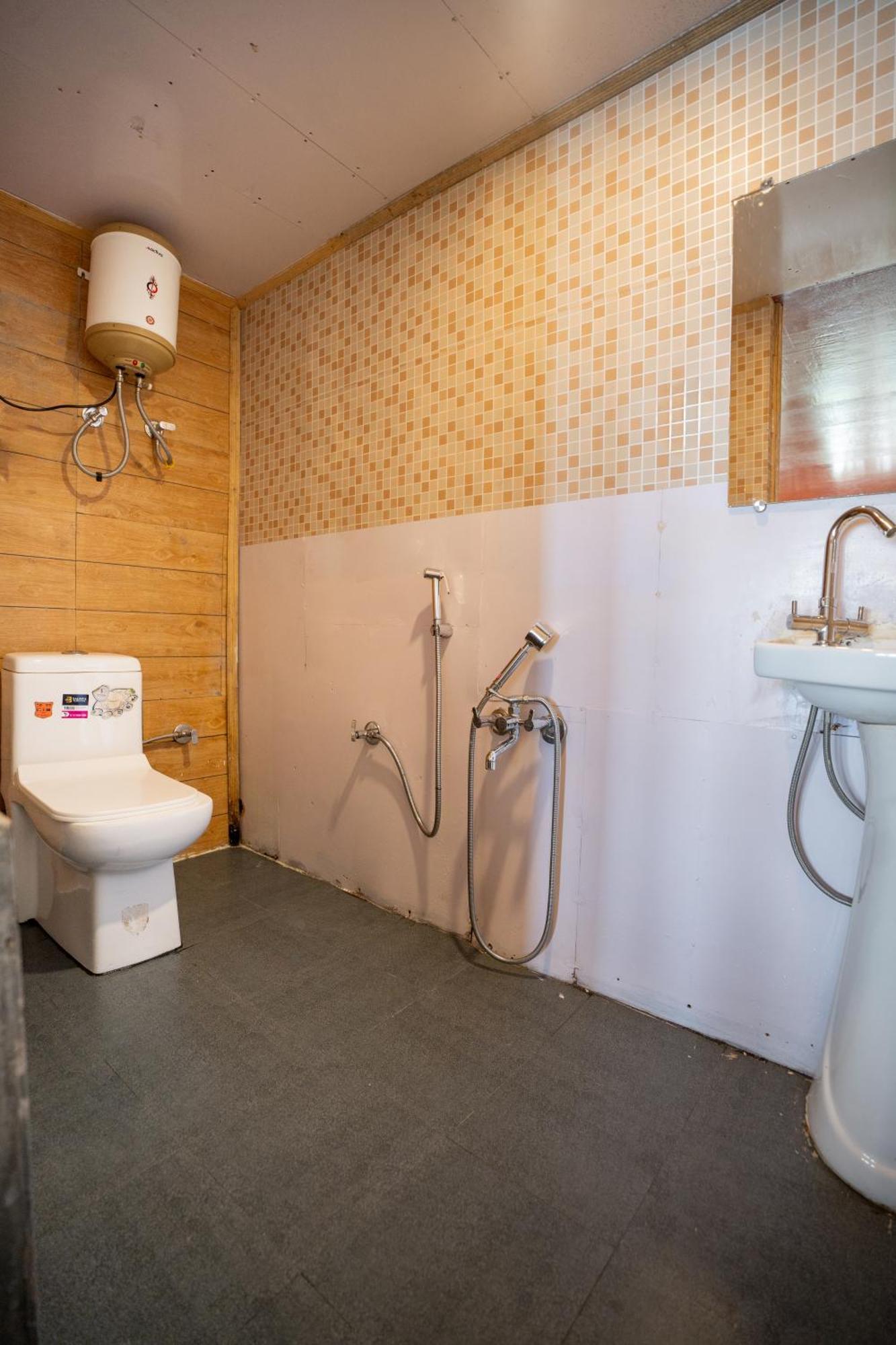 Monratino Himadrie -2 Mins Walk From Mall Road - All Rooms Have Kanchenjunga Mountain View 大吉岭 外观 照片