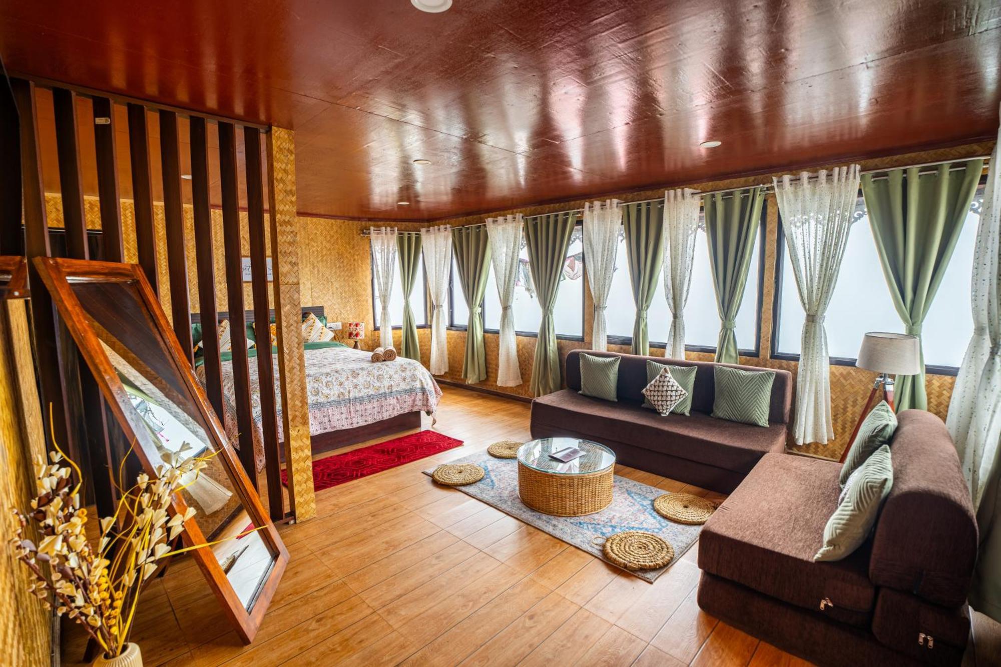 Monratino Himadrie -2 Mins Walk From Mall Road - All Rooms Have Kanchenjunga Mountain View 大吉岭 外观 照片