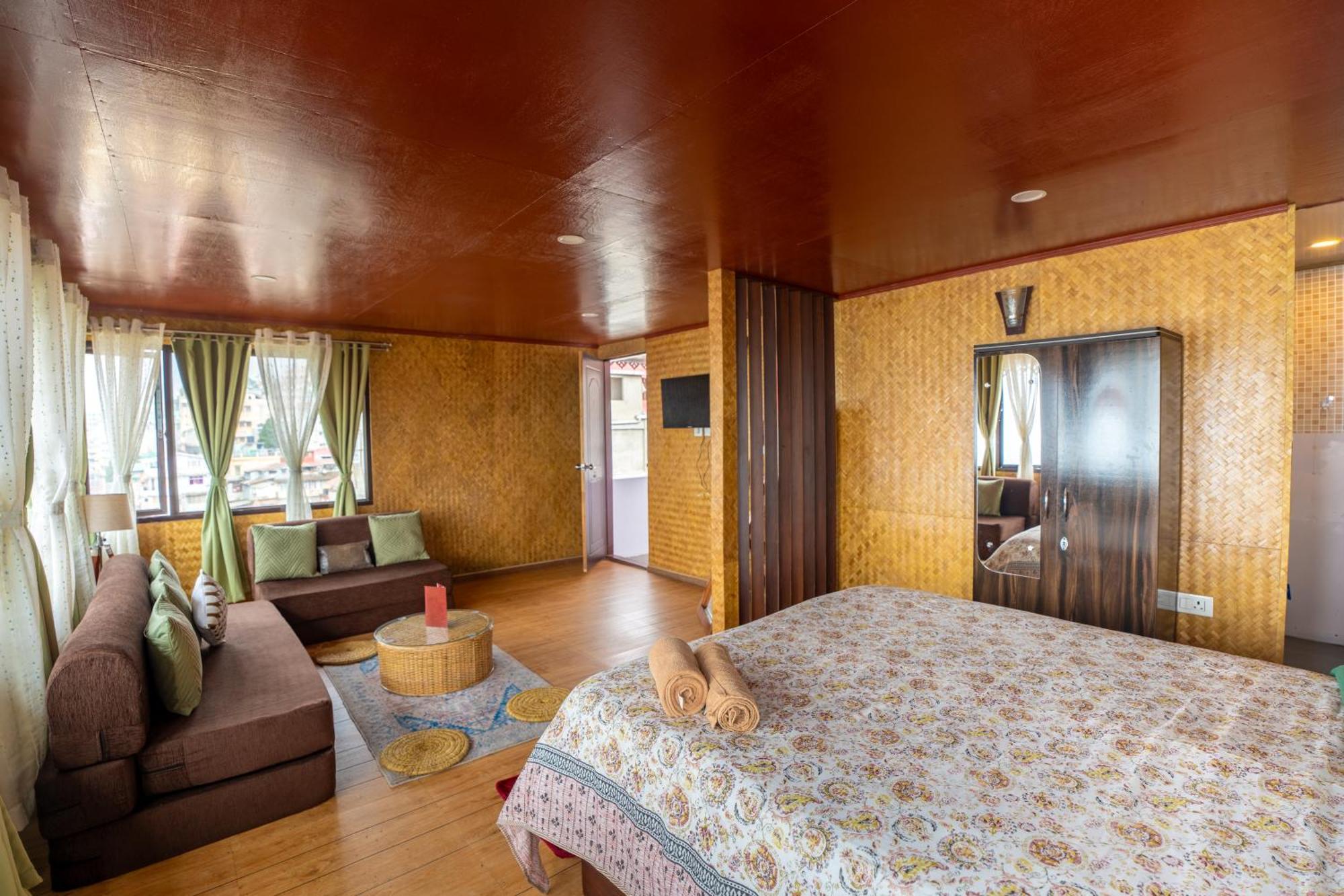 Monratino Himadrie -2 Mins Walk From Mall Road - All Rooms Have Kanchenjunga Mountain View 大吉岭 外观 照片