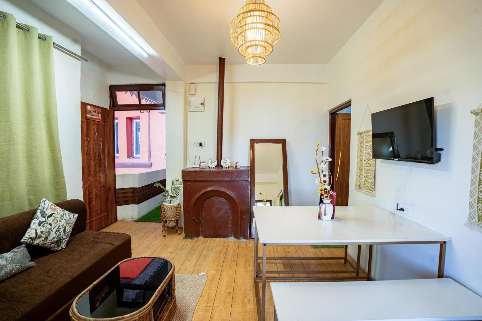 Monratino Himadrie -2 Mins Walk From Mall Road - All Rooms Have Kanchenjunga Mountain View 大吉岭 外观 照片