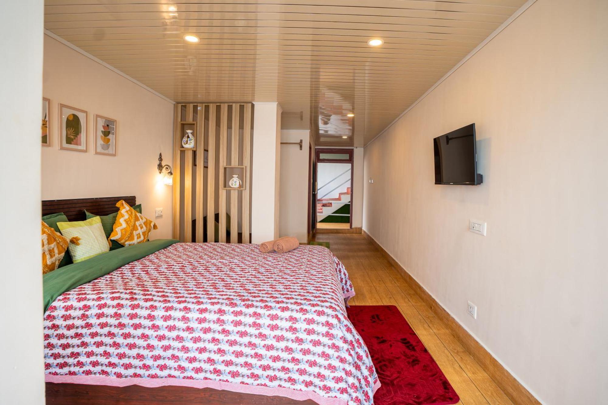 Monratino Himadrie -2 Mins Walk From Mall Road - All Rooms Have Kanchenjunga Mountain View 大吉岭 外观 照片