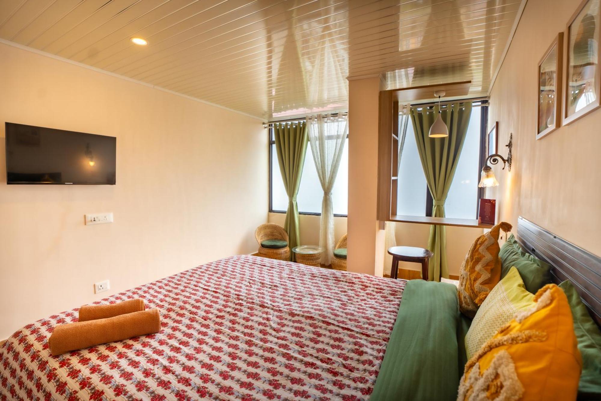 Monratino Himadrie -2 Mins Walk From Mall Road - All Rooms Have Kanchenjunga Mountain View 大吉岭 外观 照片