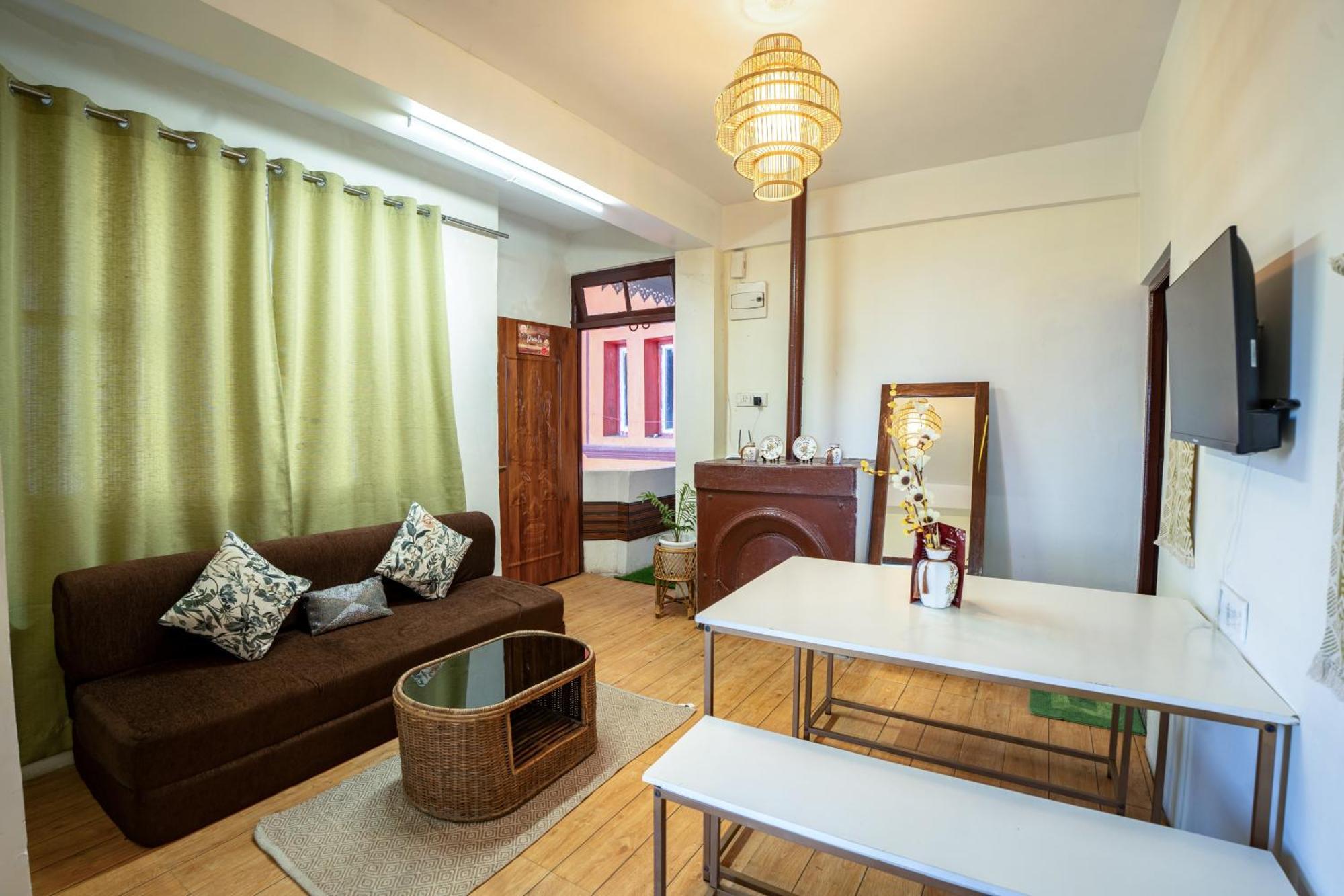 Monratino Himadrie -2 Mins Walk From Mall Road - All Rooms Have Kanchenjunga Mountain View 大吉岭 外观 照片