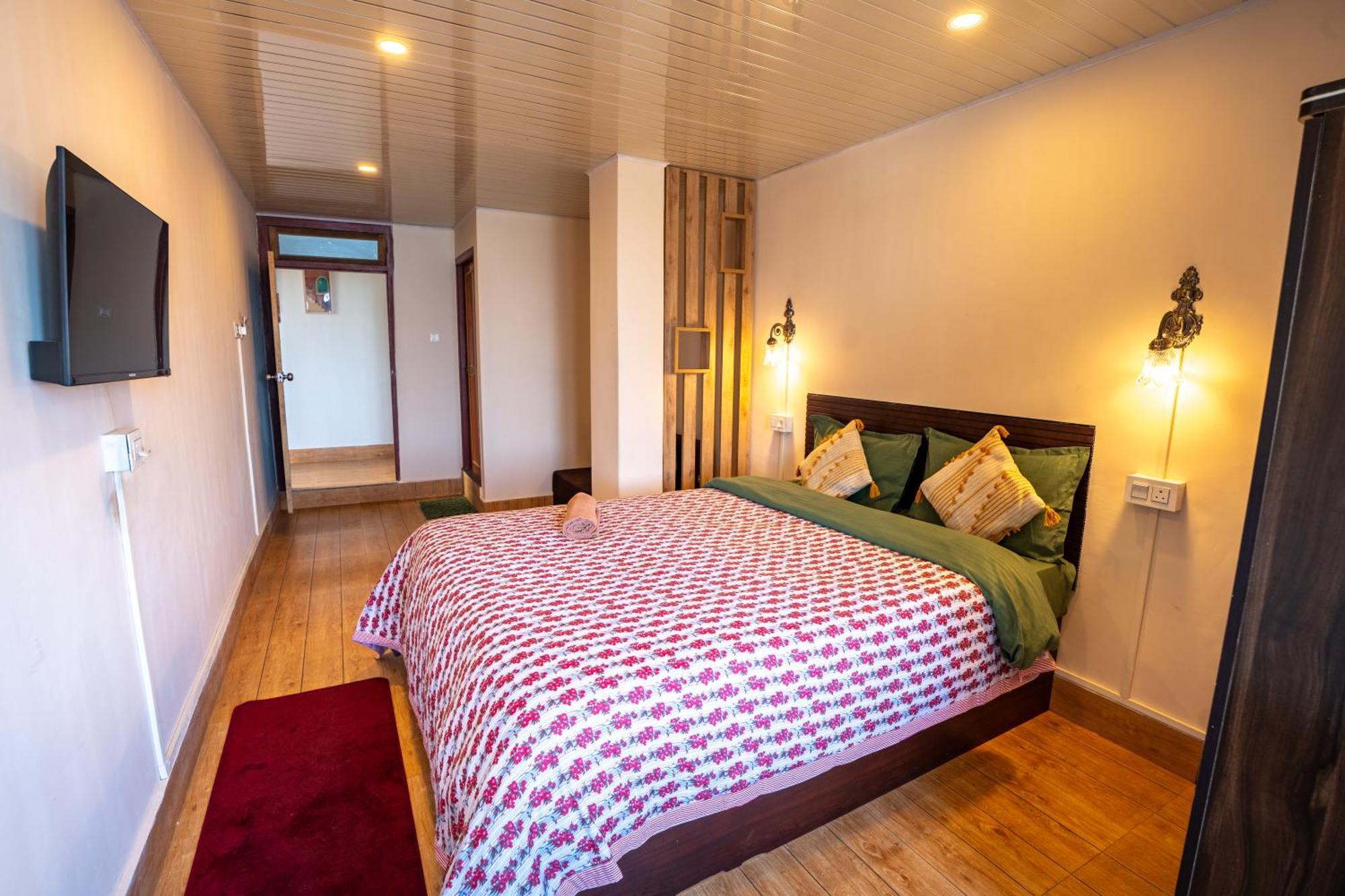 Monratino Himadrie -2 Mins Walk From Mall Road - All Rooms Have Kanchenjunga Mountain View 大吉岭 外观 照片